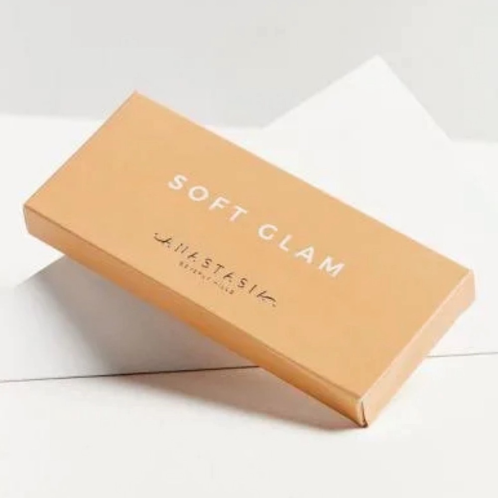 Anastasia beverly hills Soft Glam Palette